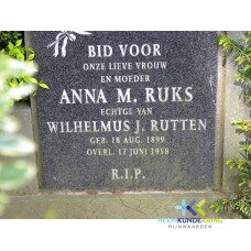 Grafstenen kerkhof Herwen Coll. HKR (332) A.M.Ruks